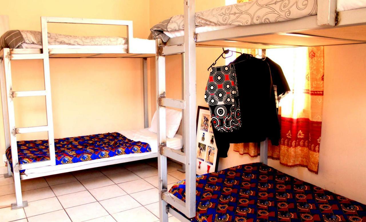 Urban Backpackers Hostel Johannesburg Exterior photo